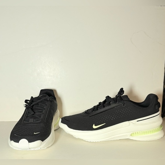 Nike Air Zoom Upturn SC mens LACED SHOES Size 11.5 main image 9